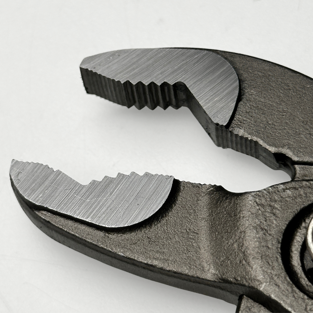 Plumbers Life Multi-Grip Water Pump Pliers